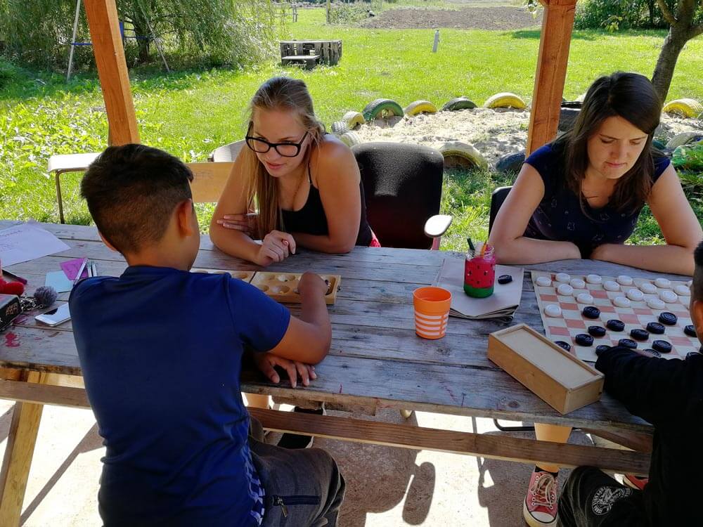 társasozás felnőttekkel